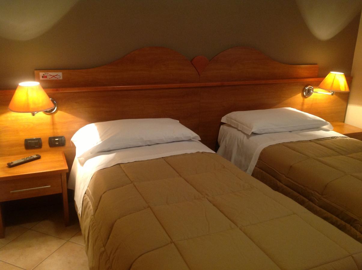 Hotel Trattoria Contini Sorbolo Buitenkant foto