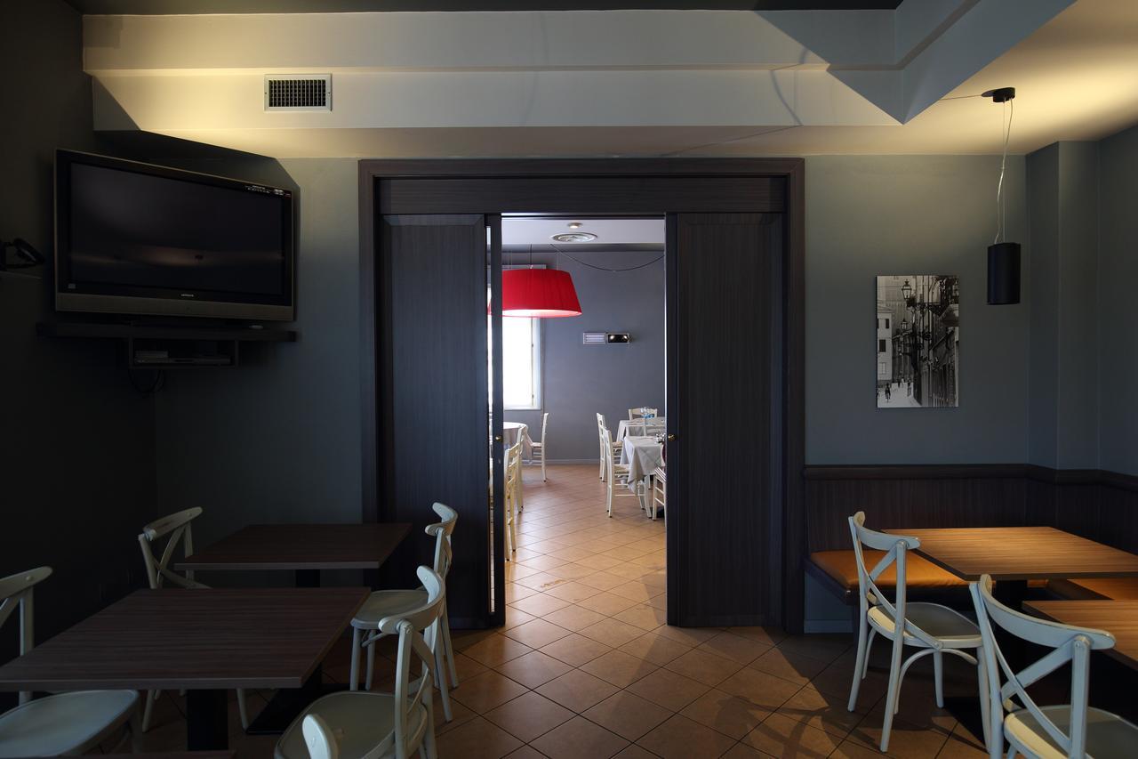Hotel Trattoria Contini Sorbolo Buitenkant foto